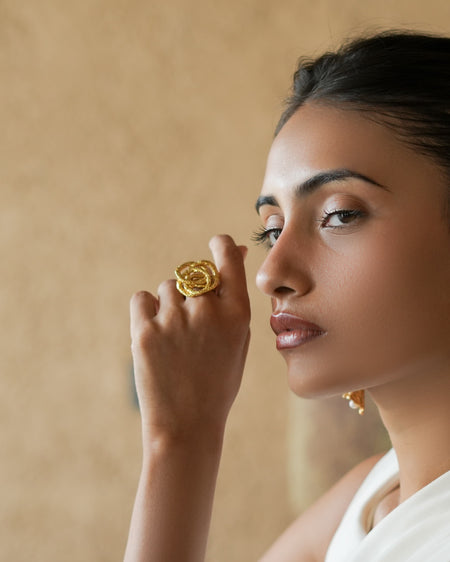 Under the Lights Ring - Gold - Image 3
