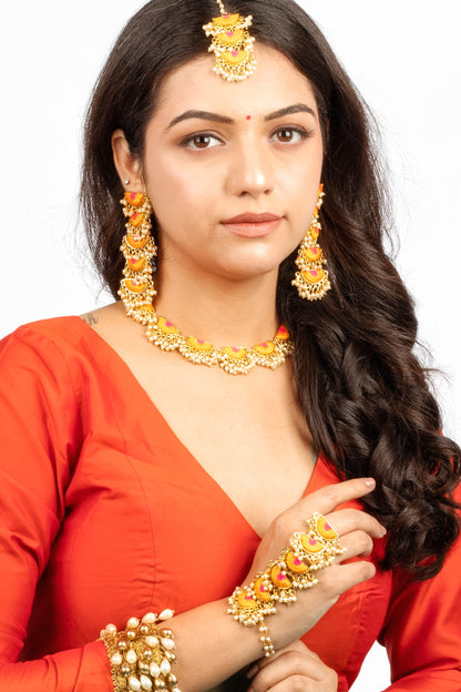 Petal Radiance Haathphool