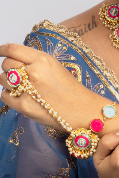 Aqua Bloom Haathphool