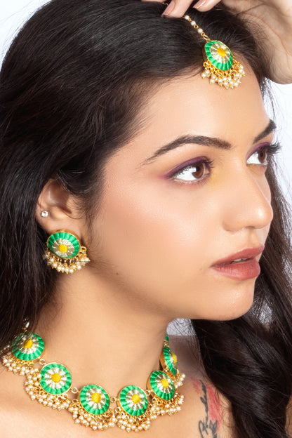 Lime Blossom Maang Tikka