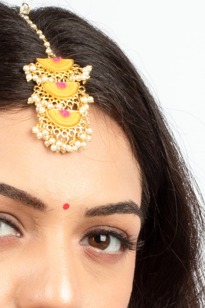 Blush & Gold Maang Tikka