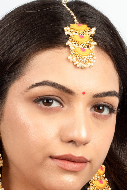 Blush & Gold Maang Tikka – Maangtikka from Bauble Bazaar