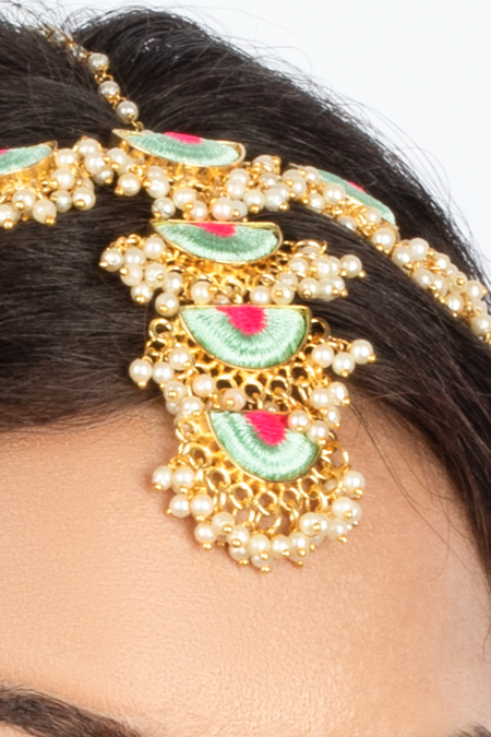 Mint Petal & Lotus Pink Embroidered Haldi Necklace Set--4--image