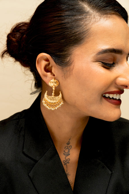 Rasika Leher Chandbali Earrings - Image 4
