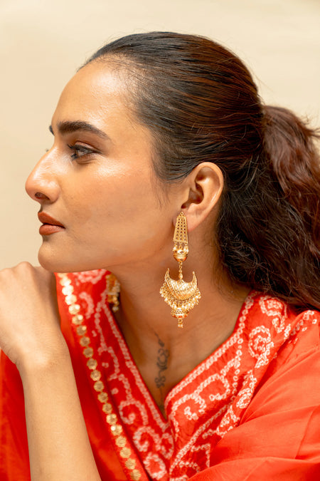 Nritya Rekha Drop Earrings - Image 1