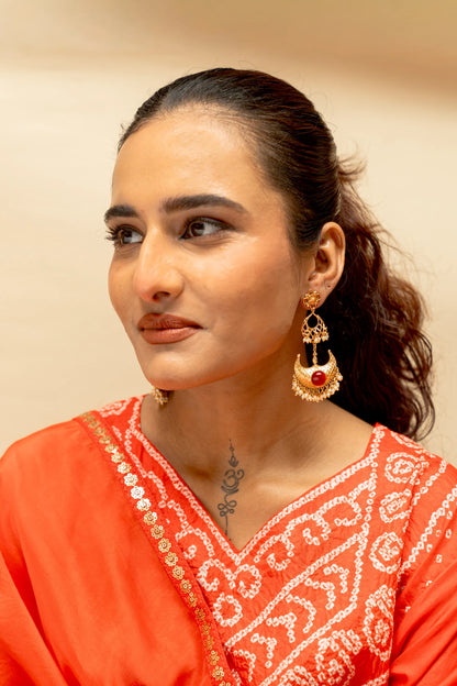 Shruti Mandal Chandbali Earrings