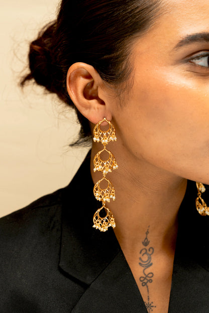 Alap Veil Ear Cuff Earrings