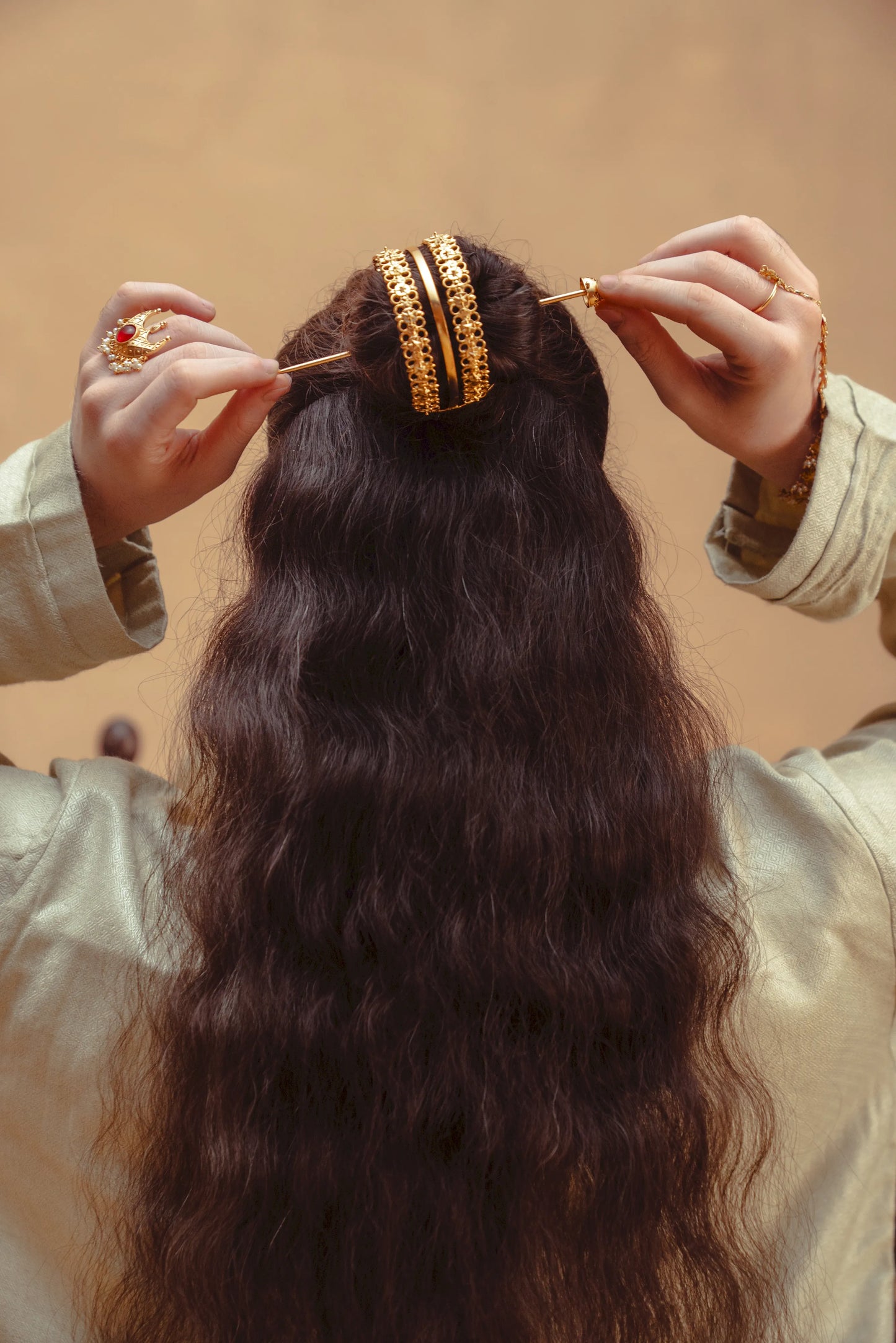 Taal Mandal Hair Bun