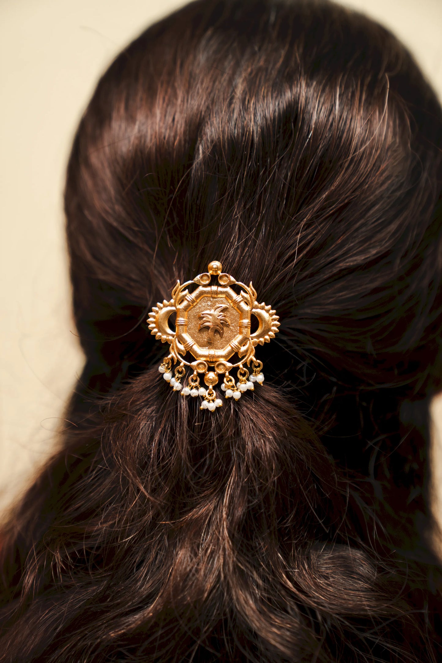 Veer Mandal Kesh Brooch