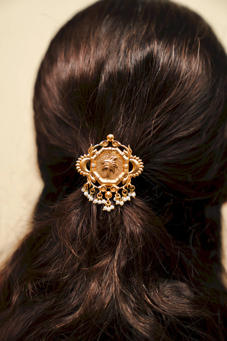 Veer Mandal Kesh Brooch - Image 1