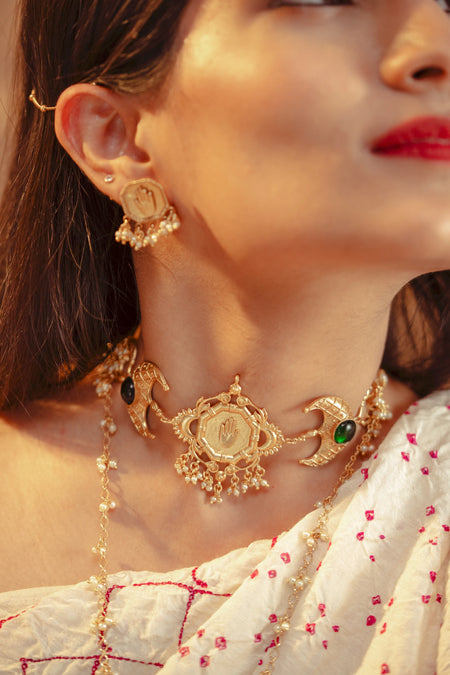 Abhinaya Crest Statement Necklace - Image 3