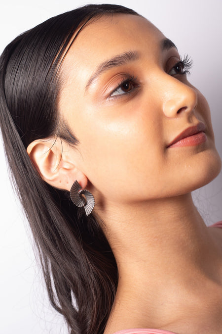 Champagne Glow Stud Earrings - Black--2--image