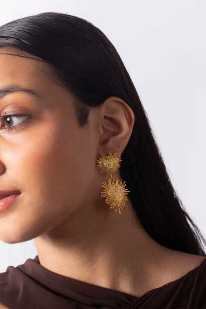 Call Me Cute Drop Earrings - Gold