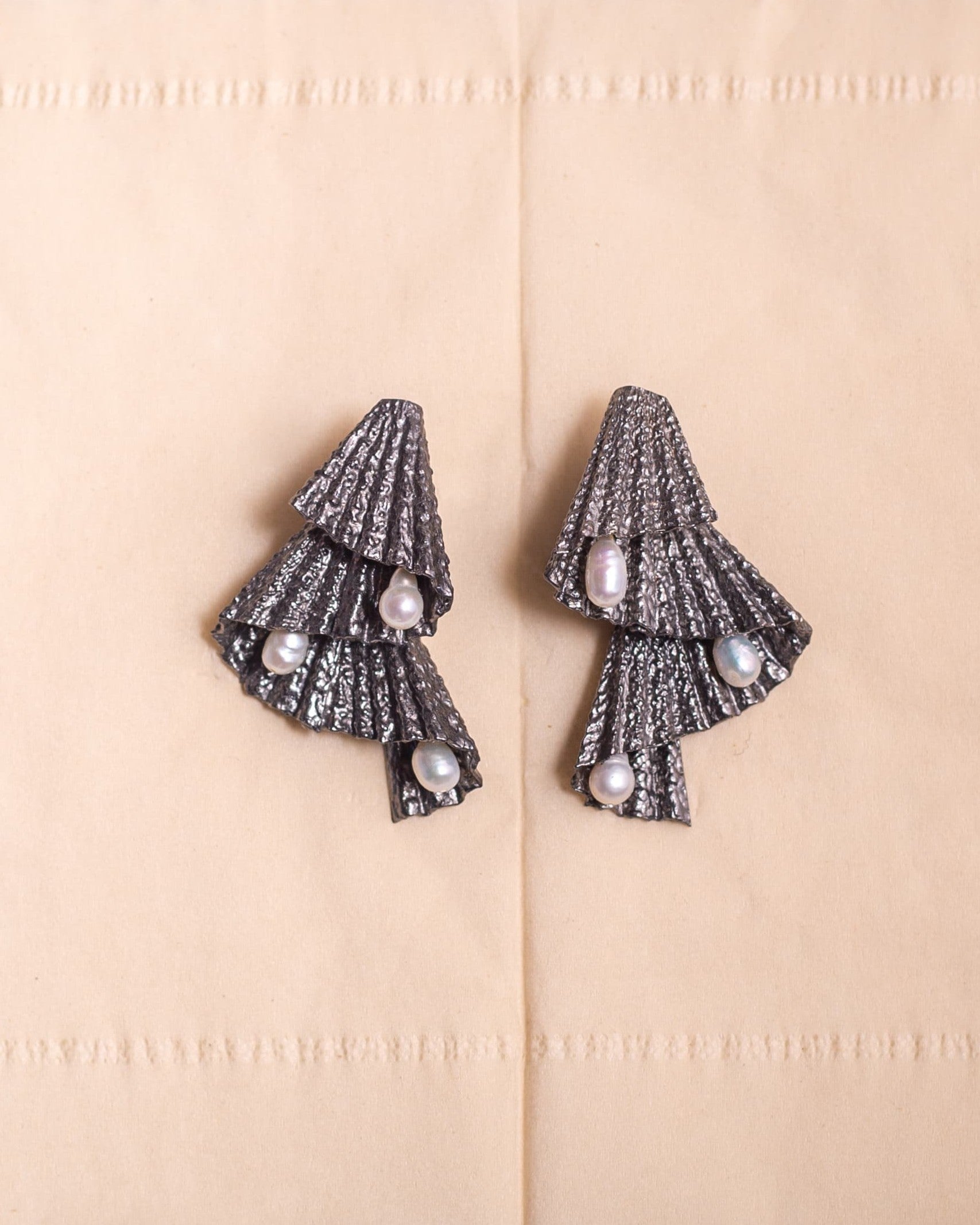 Five Miss Calls Statement Studs - Black – Earrings from Bauble Bazaar