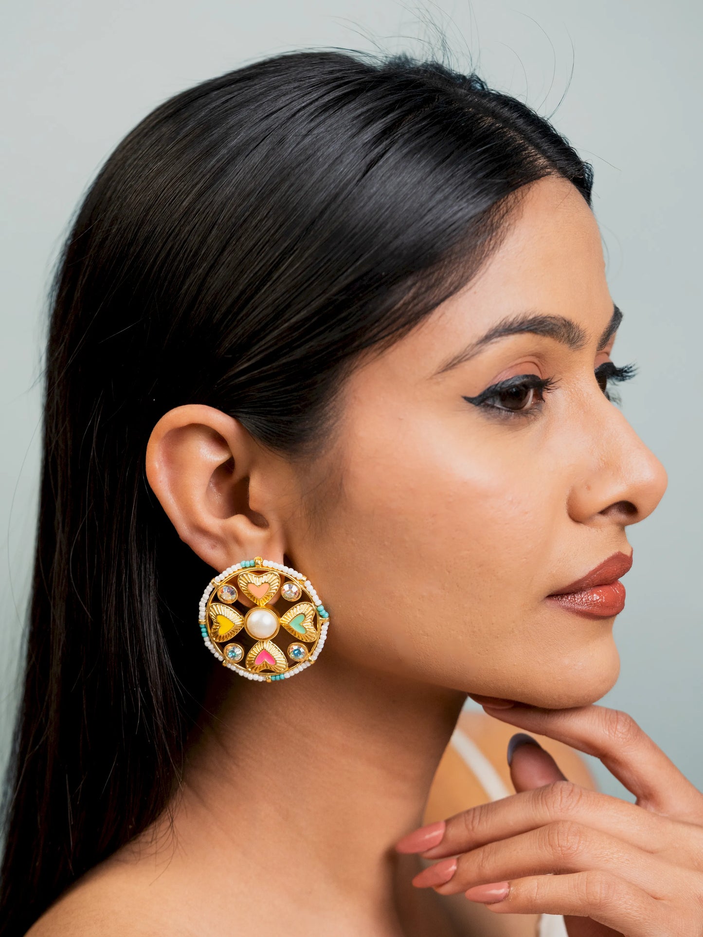 When Eyes Meet Earrings