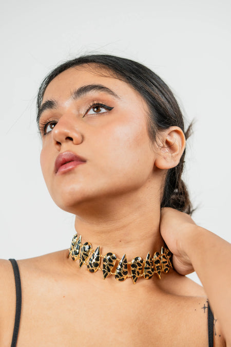 Claws in Neck Choker Necklace - Image 2