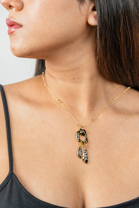 Golden Claw Pendant - Image 3